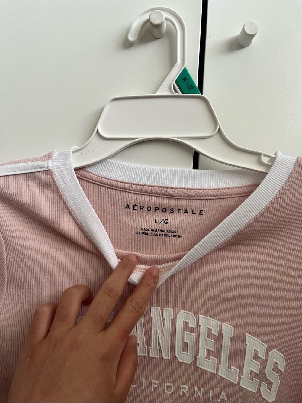 Aeropostale Pink Ribbed Los Angeles Graphic Top with White Trim